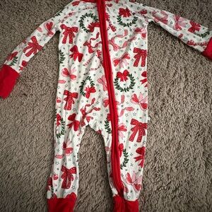 Caden Lane Red & White Holiday Bow Print Footie